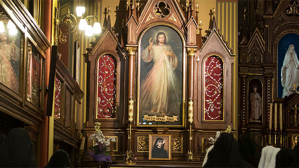 The Divine Mercy Novena of Chaplets